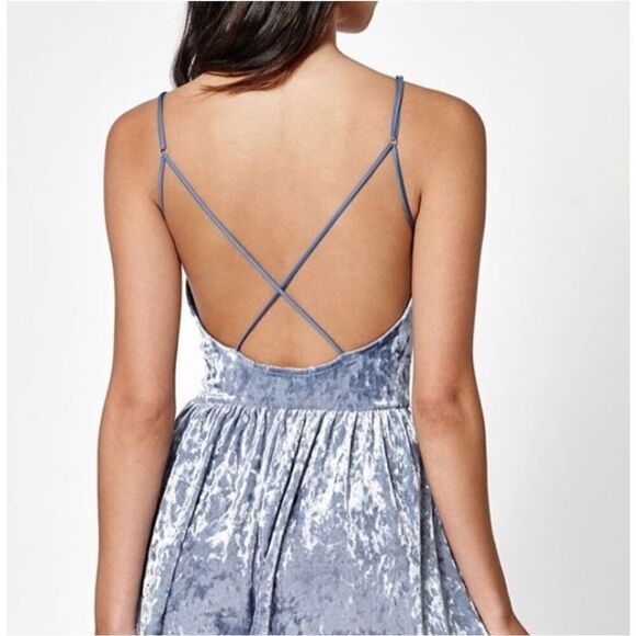 LA Hearts Romper Size Small Open Back Crushed Velvet Periwinkle Blue Velour - Picture 2 of 16